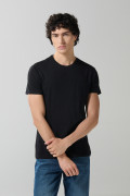 Camiseta con bolsillo, manga corta y cuello redondo unicolor