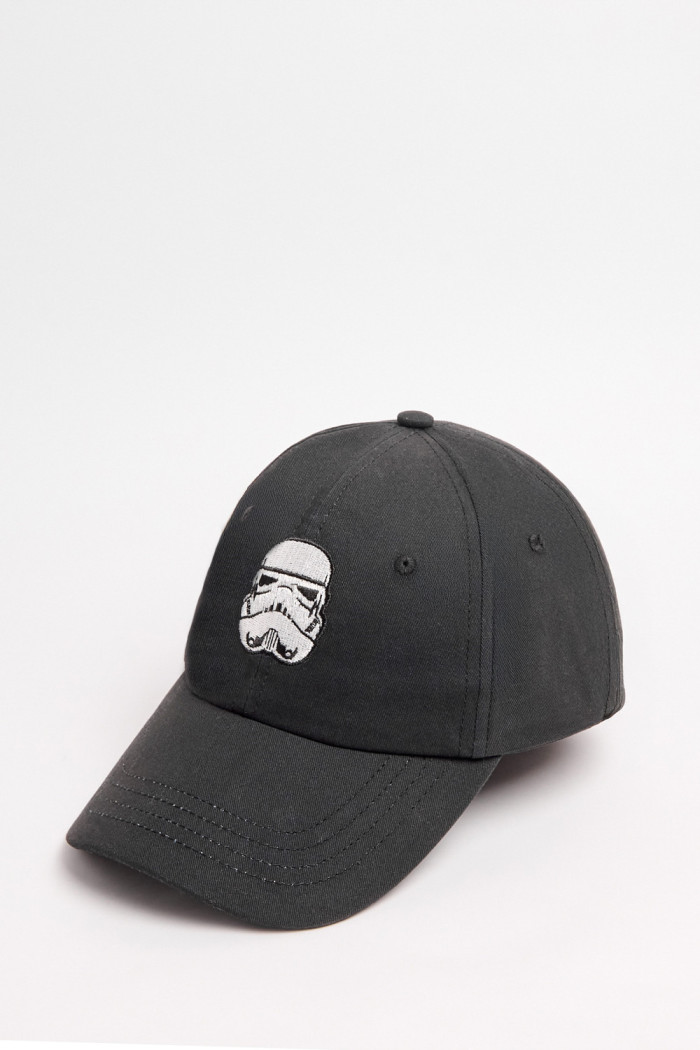 Cachucha beisbolera negra con bordado de Star Wars