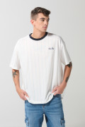 Camiseta crema manga corta oversize a rayas con arte marino