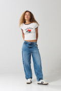 Jean balloon azul con tiro alto y bota ancha