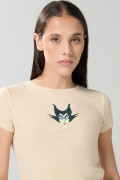 Camiseta kaki clara manga corta con arte de Maléfica