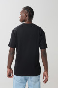 Camiseta negra cuello redondo de Félix el Gato