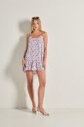 Vestido lila claro corto con manga sisa, tiras delgadas y diseños de flores