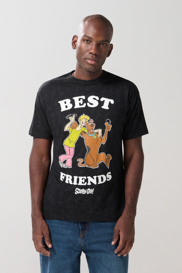 Camiseta negra tie dye de Scooby-Doo manga corta