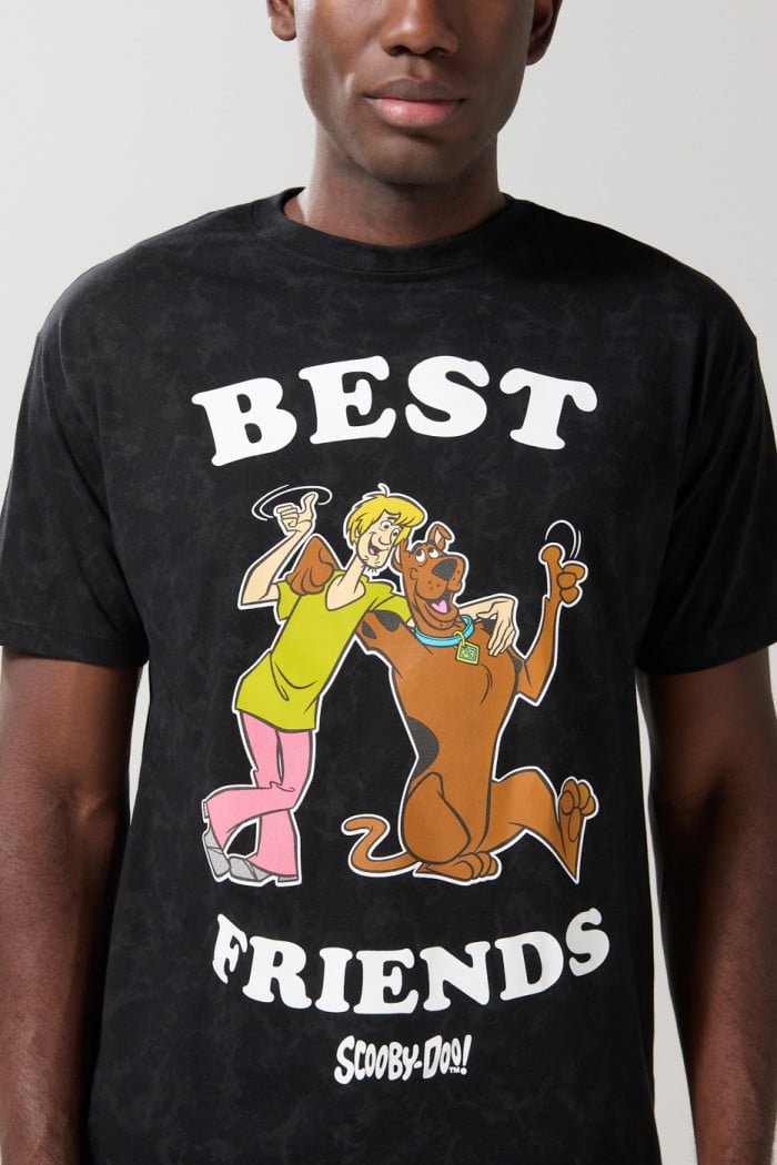 Camiseta negra tie dye de Scooby-Doo manga corta