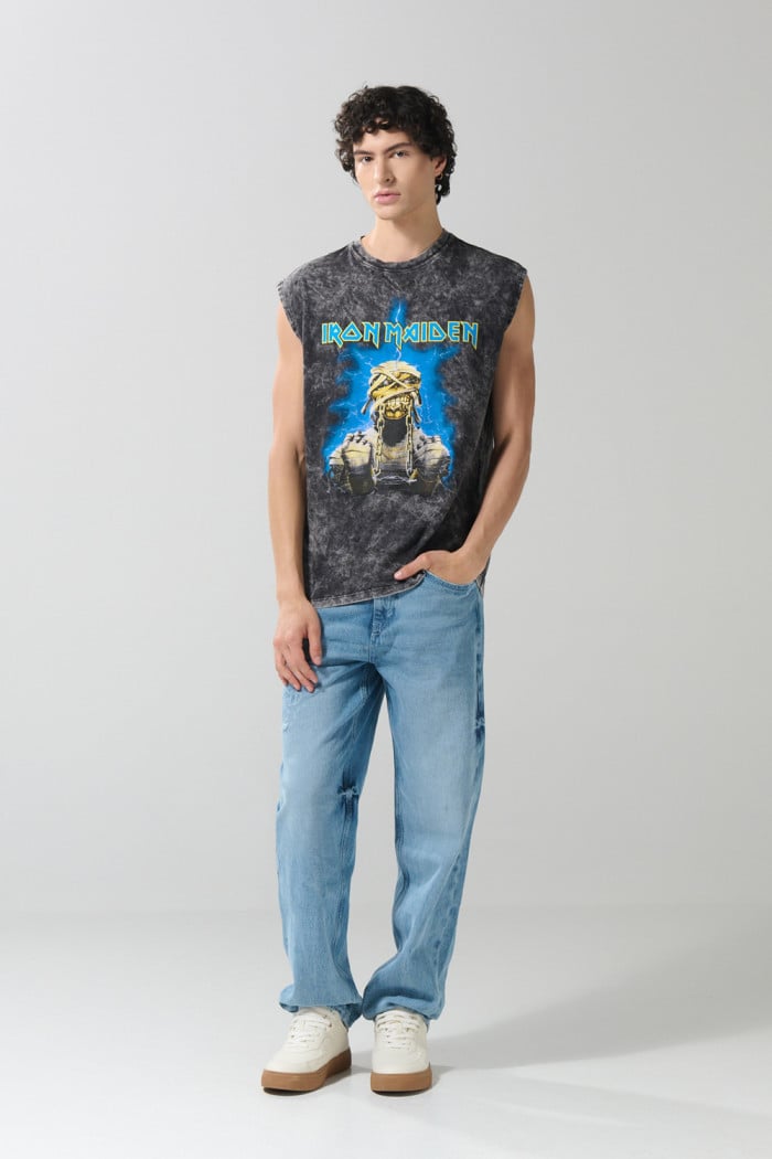 Camiseta manga sisa gris intensa de Iron Maiden
