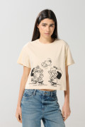 Camiseta crop top kaki clara con estampado de Snoopy