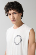 Camiseta manga sisa crema clara con artes college