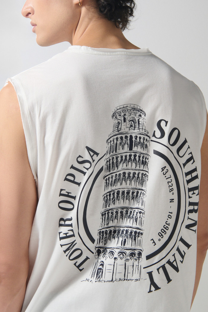 Camiseta manga sisa crema clara con artes college