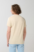 Camiseta unicolor college con bolsillo y cuello redondo