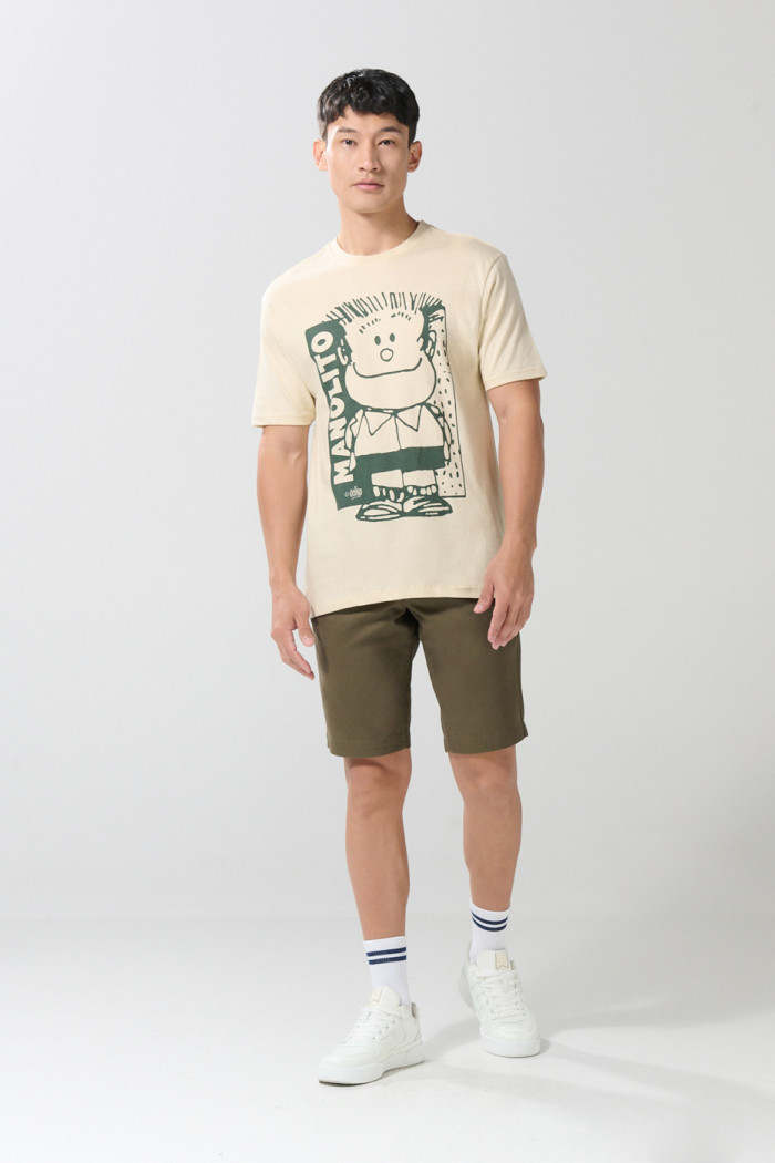 Camiseta kaki clara cuello redondo con arte de Mafalda
