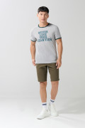 Camiseta gris manga corta college con contrastes