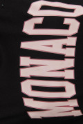 Camiseta manga corta con estampado de college en el frente.