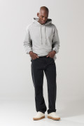 Jean gris intenso baggy con bota ancha y tiro medio