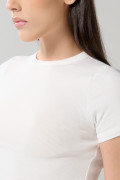 Camiseta unicolor con cuello redondo y texturas de canal