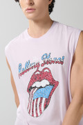 Camiseta lila clara manga sisa con arte de Rolling Stones