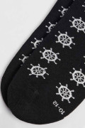 Medias azules intensas tobilleras con diseños de timón
