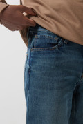 Jean 90´S azul oscuro con bota recta, tiro bajo y cremallera