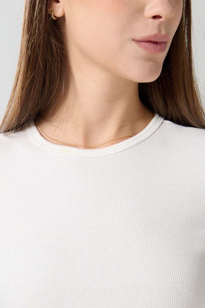 Camiseta ajustada unicolor manga corta con texturas de canal