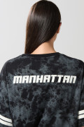 Camiseta college tie dye negra oversize con manga corta