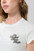 Camiseta en rib crema a rayas con manga corta