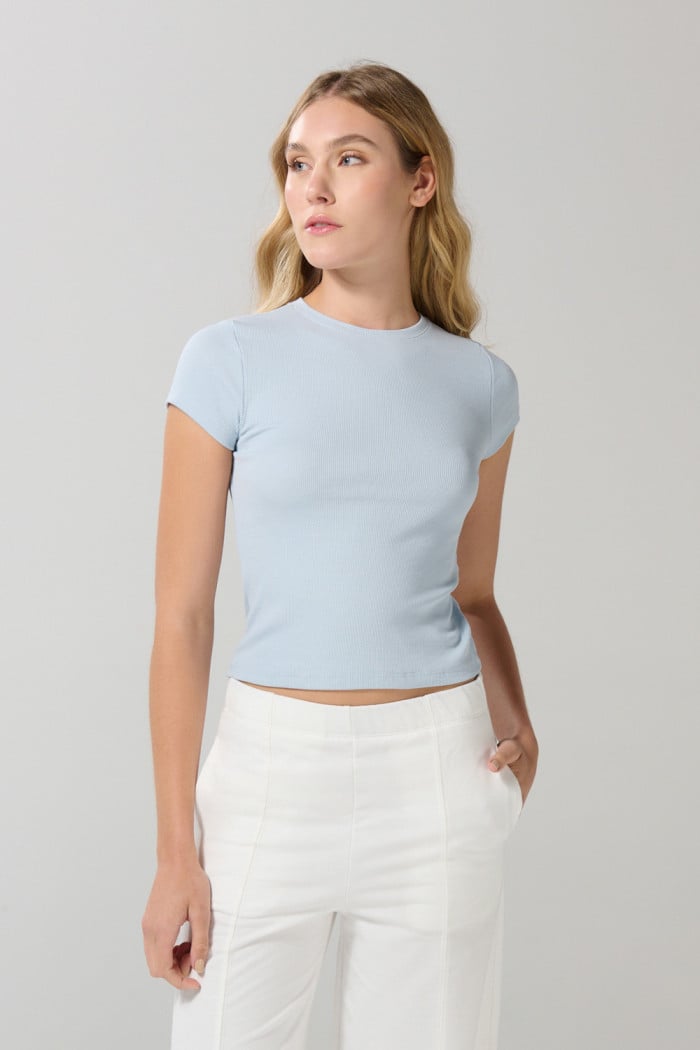 Camiseta ajustada acanalada unicolor manga corta