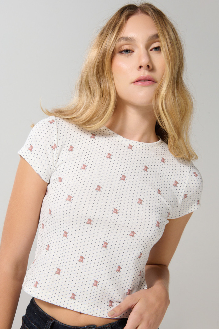 Camiseta unicolor manga corta con diseño de animalitos