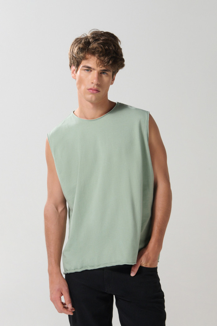 Camiseta manga sisa verde clara oversize en algodón