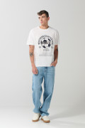 Camiseta crema college deportiva con cuello redondo