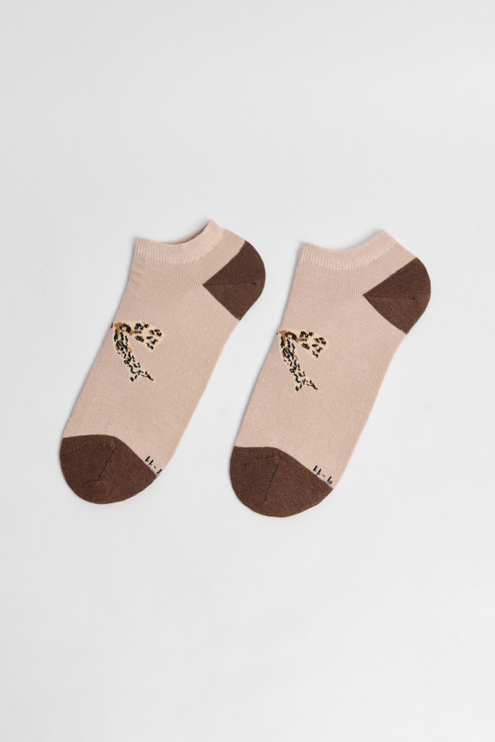 Medias kakis tobilleras con moño en animal print