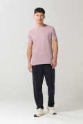 Pantalón jogger unicolor con bota recta y vena en frente