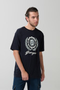 Camiseta college azul con manga corta y hombro rodado