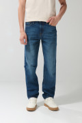 Jean azul oscuro 90´S tiro bajo con bota recta y bolsillos