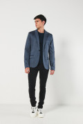 Blazer unicolor ajustado con bolsillos y solapas clásicas