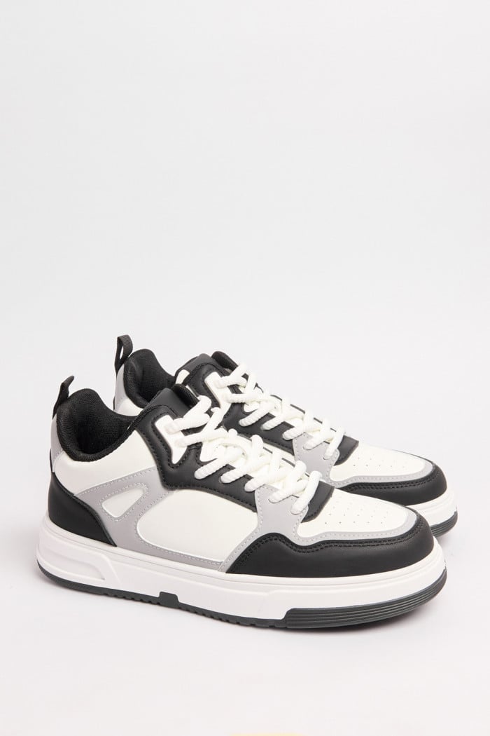 Tenis unicolores casuales de bota con contrastes