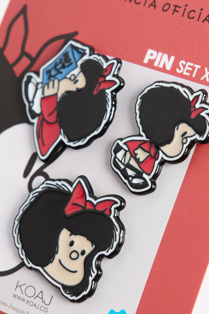 Set de pines X3 unicolores metálicos de Mafalda