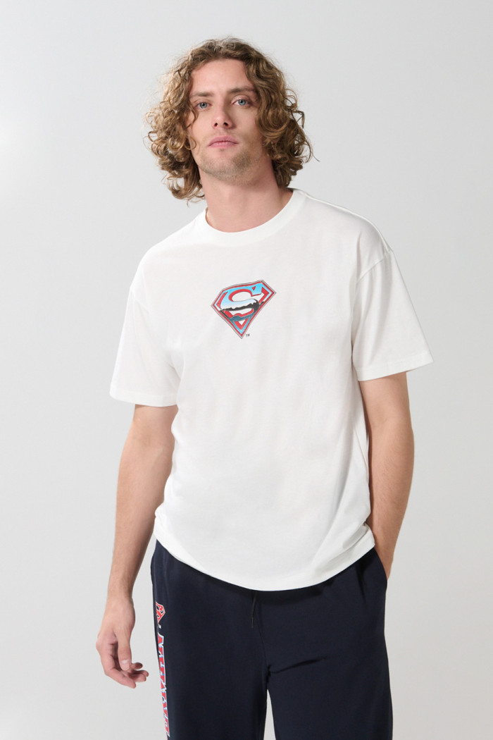 Camiseta oversize crema manga corta de Superman