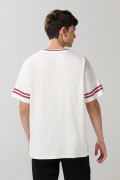 Camiseta cuello V oversize crema con arte de Harry Potter