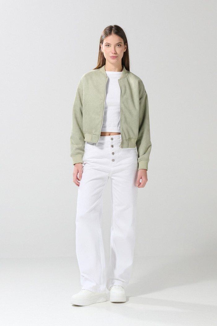 Chaqueta unicolor bomber liviana con cremallera