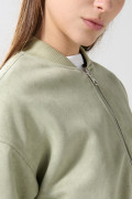 Chaqueta unicolor bomber liviana con cremallera