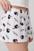 Short tiro medio crema claro con estampado de Mafalda