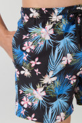 Bermuda negra playera con estampados y tiro bajo