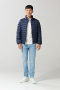 Chaqueta cuello alto unicolor acolchada con cremallera