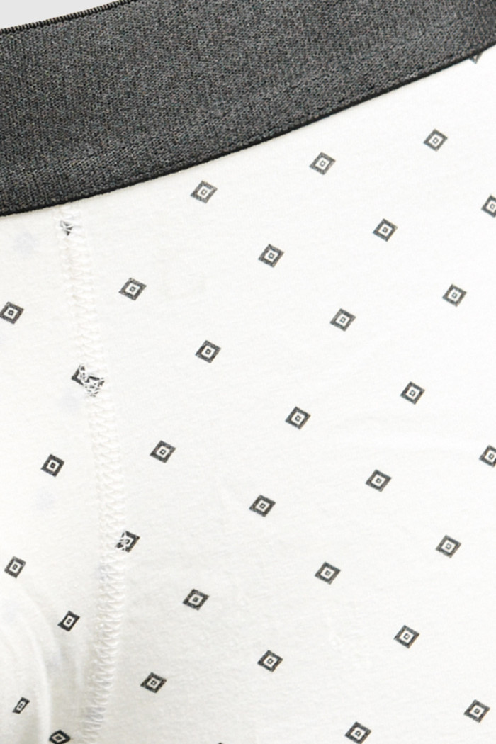 Bóxer crema brief-medio con diseños de rombos