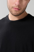 Camiseta en algodón negra manga corta ajustada