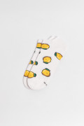 Medias tobilleras cremas con diseños de frutas