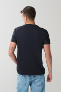 Camiseta unicolor con bolsillo, manga corta y arte de verano