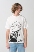 Camiseta crema clara cuello redondo con arte de Mafalda