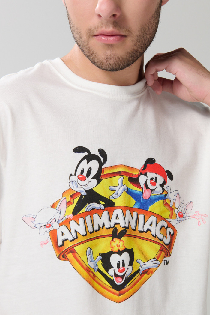 Camiseta manga corta crema con arte de Animaniacs