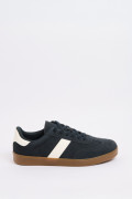 Tenis casuales azules con contrastes blancos y suela plana